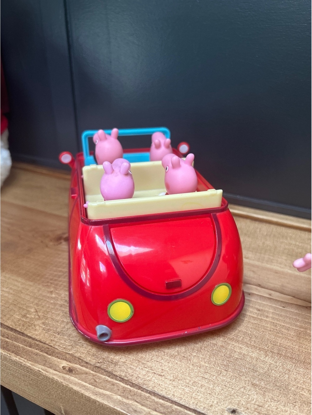 Peppa Pig Family Toy Set with Talking Moving Red Convertible Car,2 stuffed Peppa - Picture 5 of 11